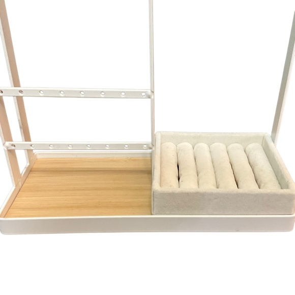 Bundle of 2 Jewelry Organizers Faux Wood and White and Silver Metal - Picture 6 of 14